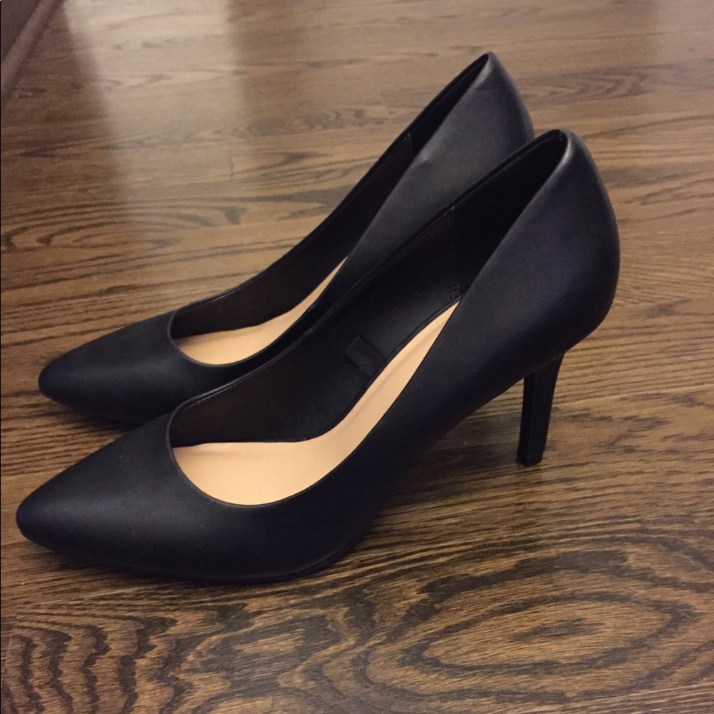 Merona Black Heels size 11